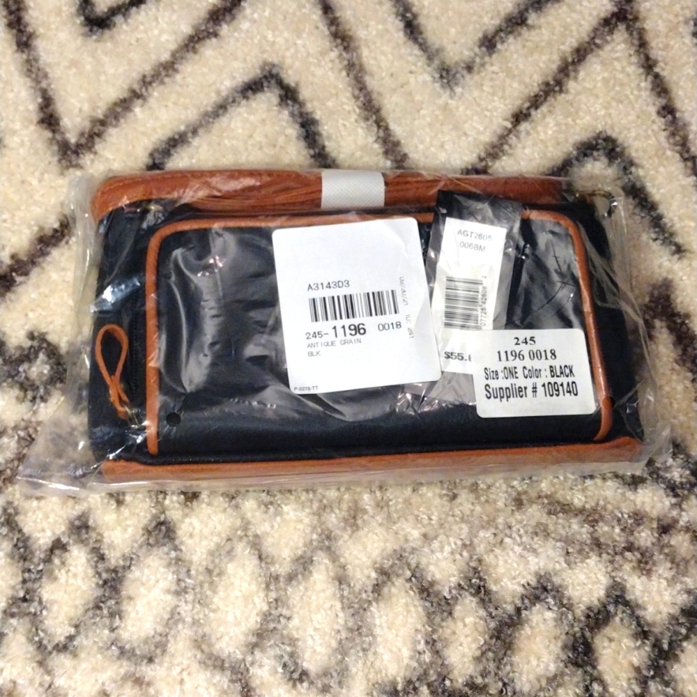 Bueno purse from the Bueno collection